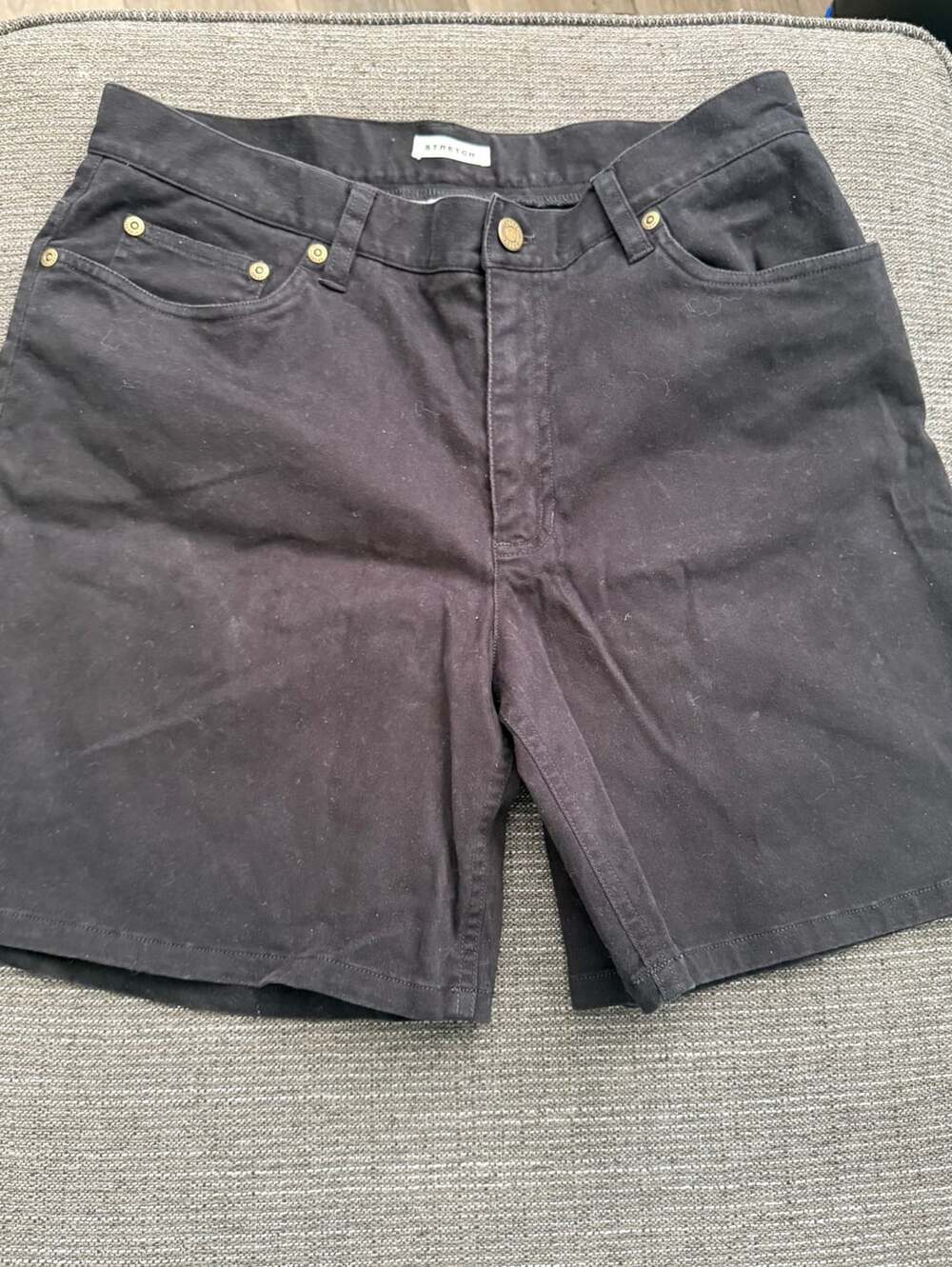 Jones Sport Stretch Black Denim Jean Shorts Size 8